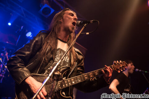 DarkerHalf_Cremona2016_38