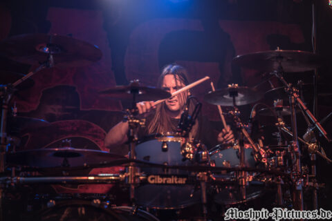 DarkerHalf_Cremona2016_39