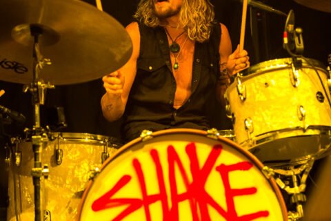 Tyler Bryant & The Shakedown